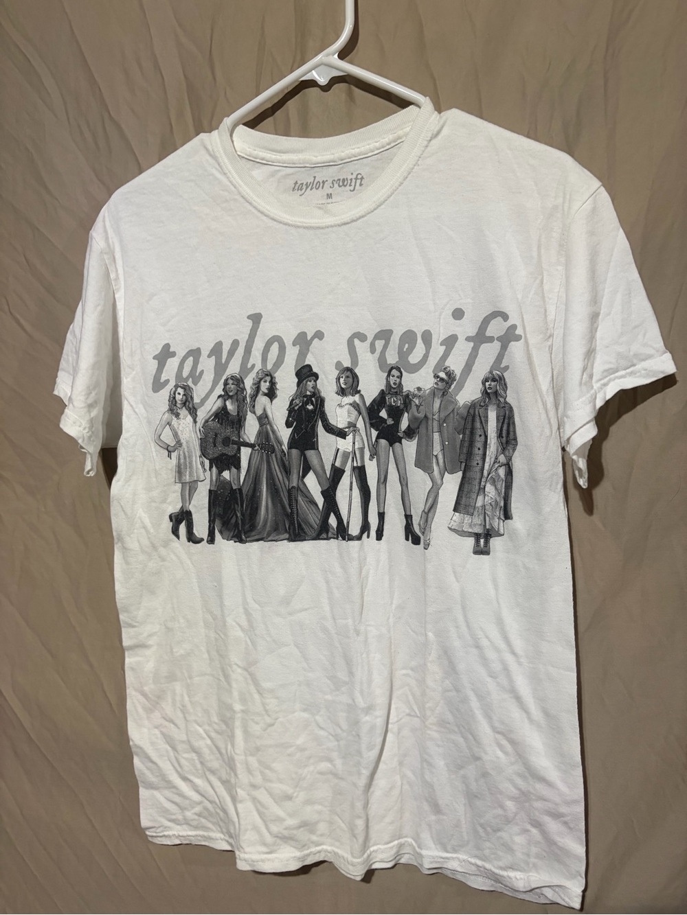 Taylor swift T-shirt